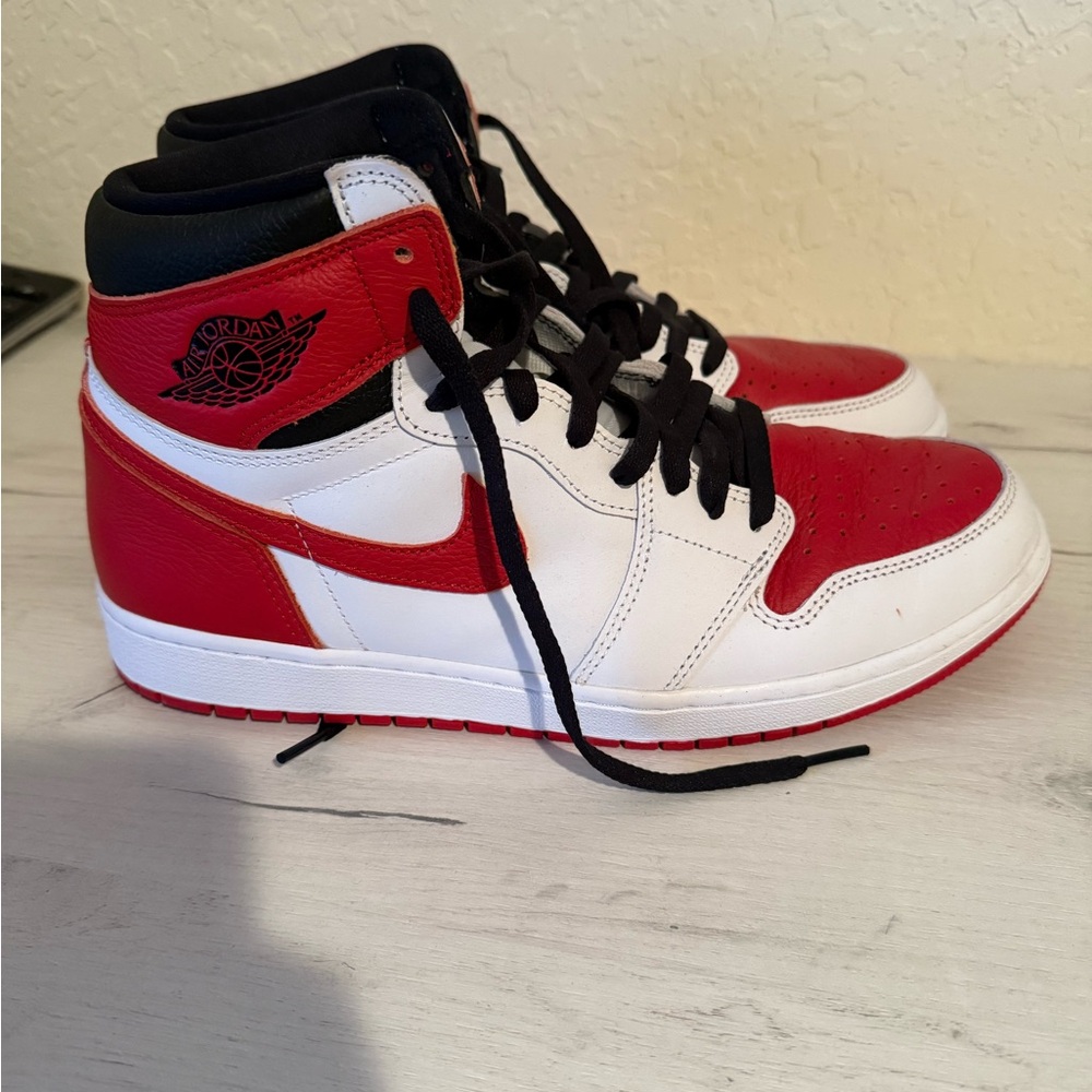 Air Jordan 1 Retro High OG Red and White High-Top Sneakers